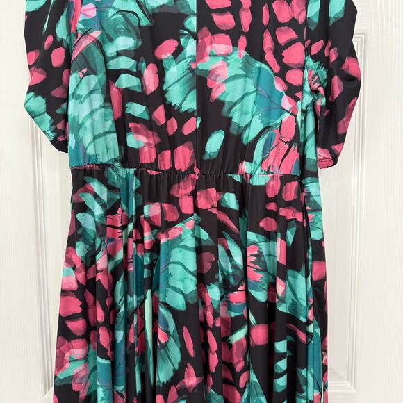 Torrid Women's Butterfly Print V-Neck With Side Pockets Dress Size 3 - Picture 15 of 16